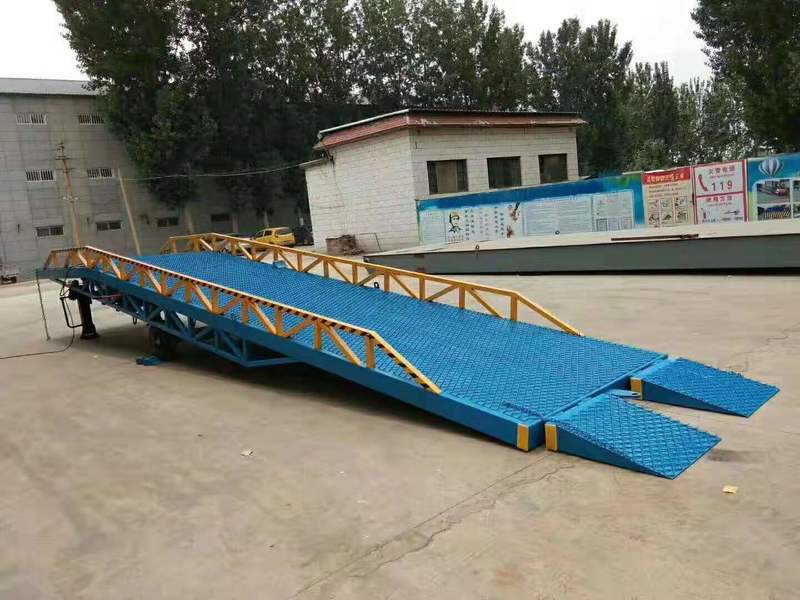 大连汽车登车桥