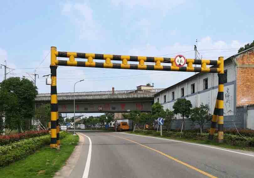 大连铁路限高架